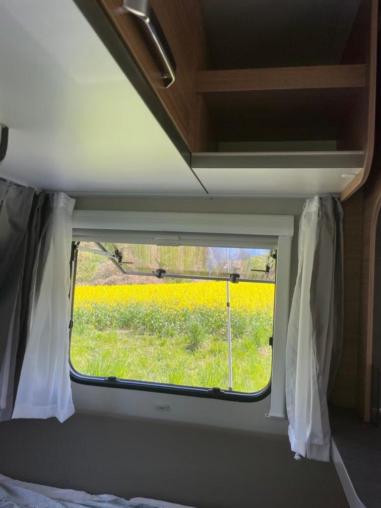 Wohnwagen Weinsberg KWE/4 Foto 2